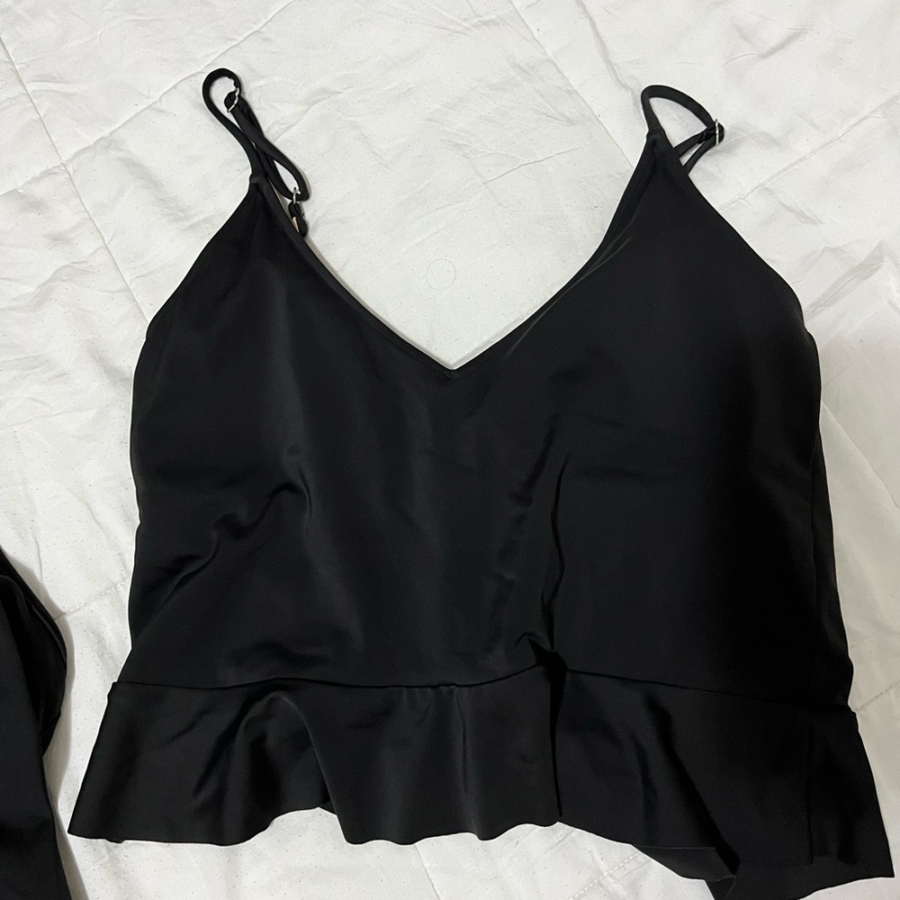 KJ scoop top
